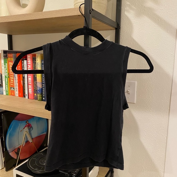 SKIMS Tops - Skims mock neck tank, size medium in black